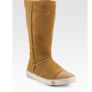 UGG Australia Delaine Boot Size 9
